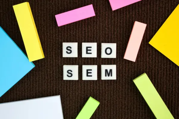 La diferencia entre SEM y SEO